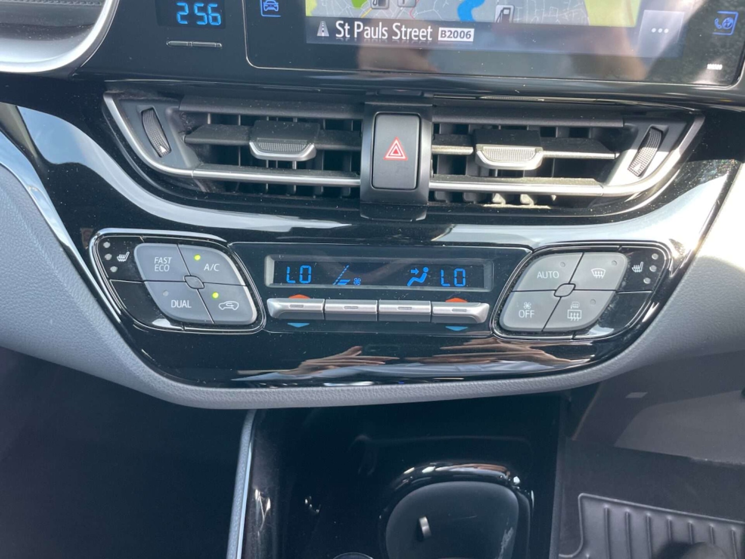 Used Toyota C-HR 2018 for sale - 76922523: Photo 39