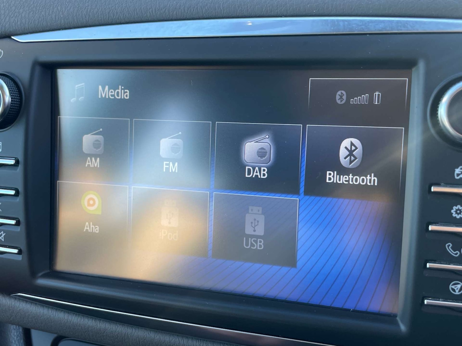 Used Toyota Yaris 2017 for sale - 77115853: Photo 32