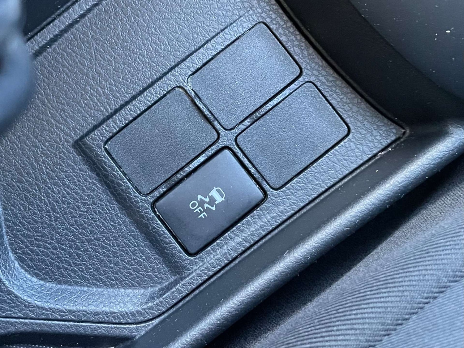 Used Toyota Yaris 2017 for sale - 77115853: Photo 42