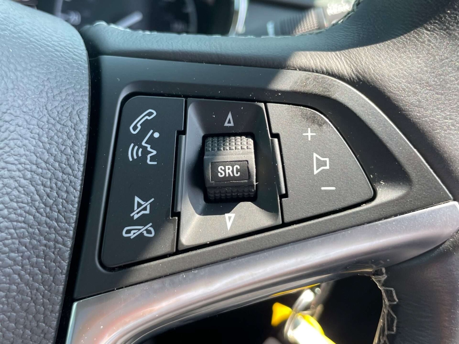 Used Vauxhall Mokka X 2017 for sale - 76922522: Photo 42