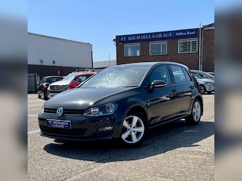 Used Volkswagen Golf 2016 for sale - 78570657: Photo