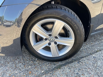 Used Volkswagen Golf 2016 for sale - 78570657: Photo