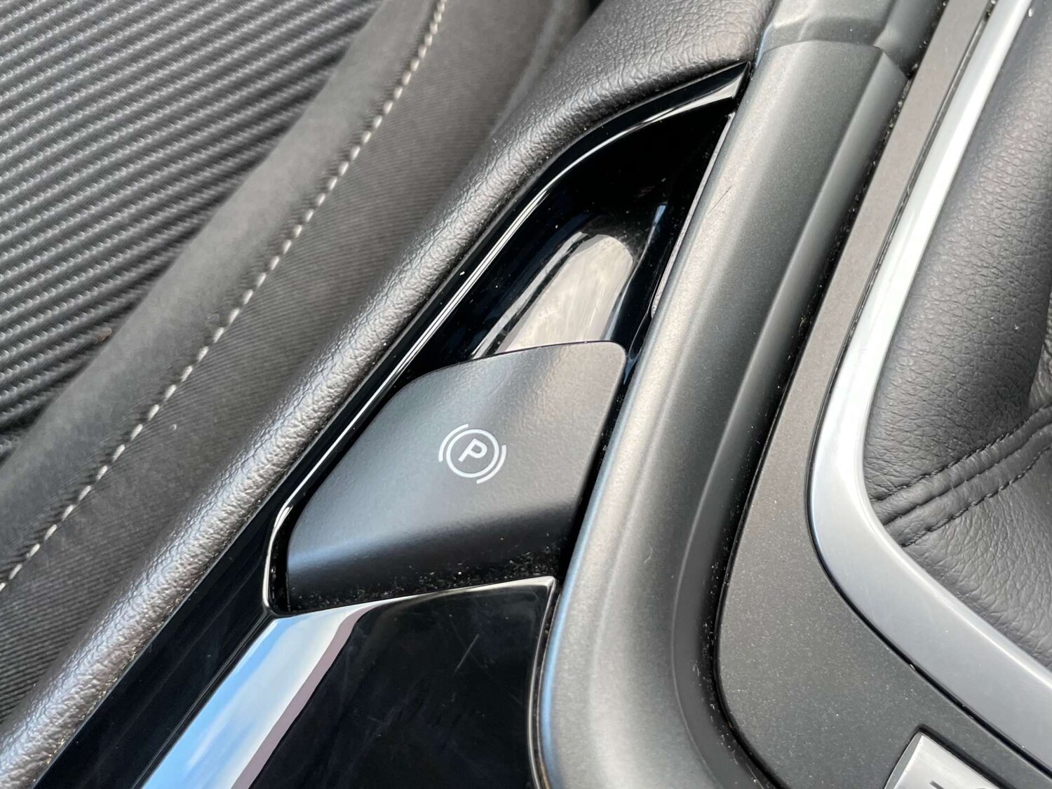 Used Ford Mondeo 2016 for sale - 77224803: Photo 41