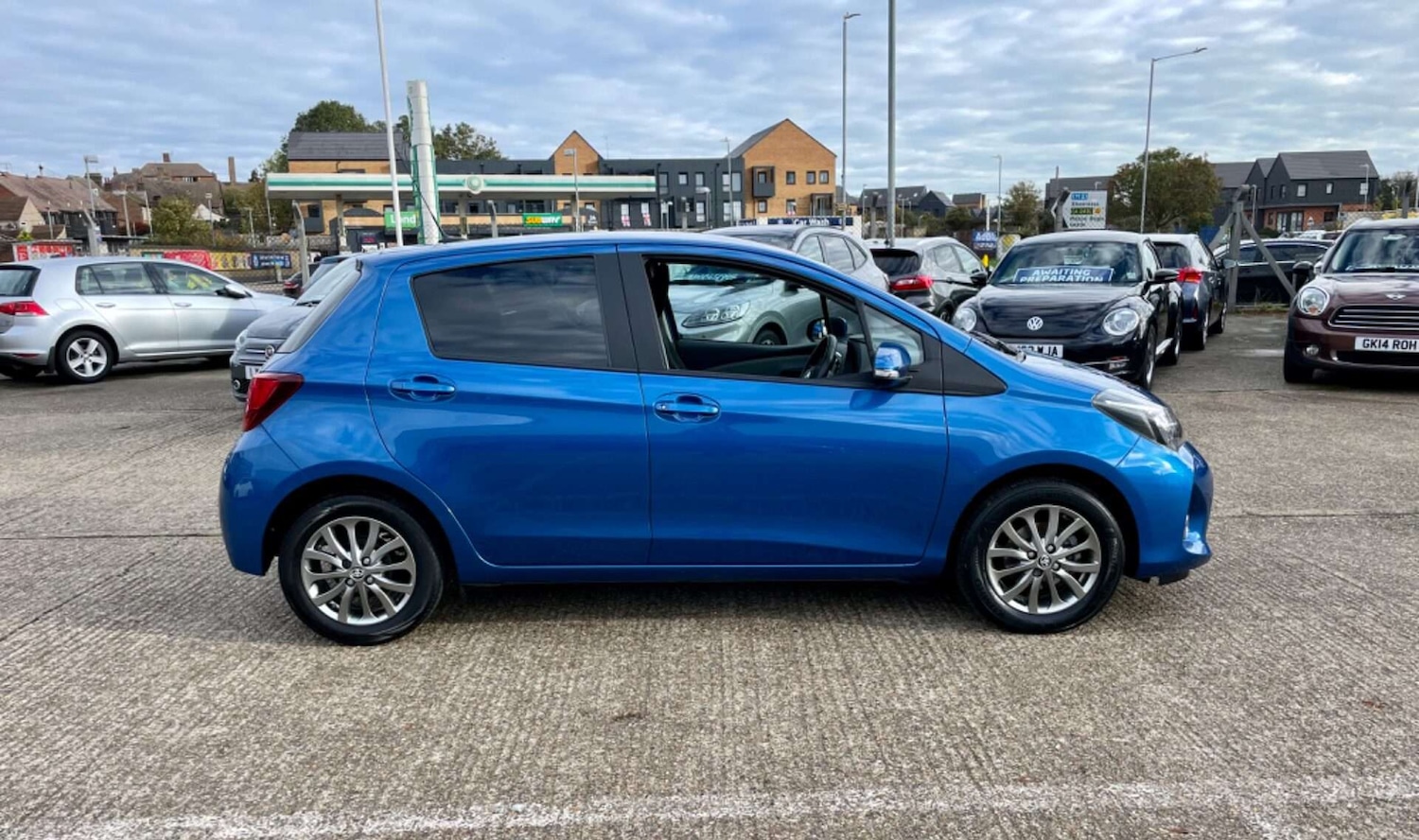 Used Toyota Yaris 2016 for sale - 76922533: Photo 10