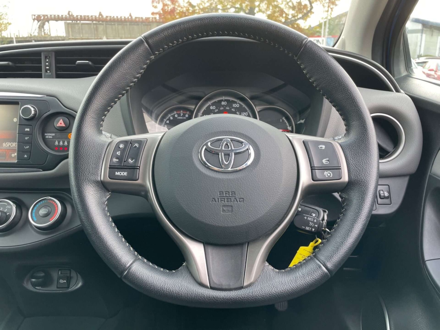 Used Toyota Yaris 2016 for sale - 76922533: Photo 18