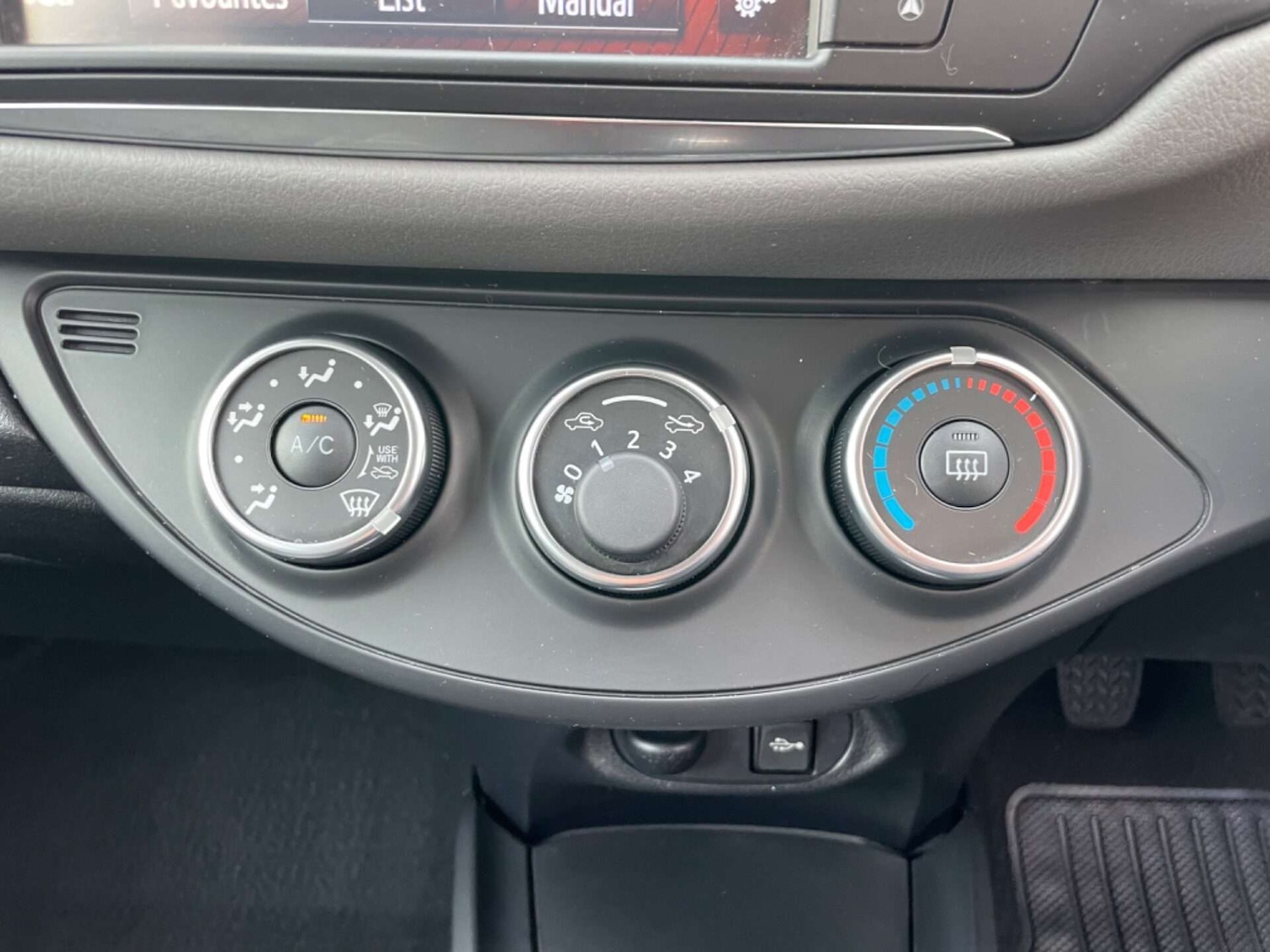 Used Toyota Yaris 2016 for sale - 76922533: Photo 35