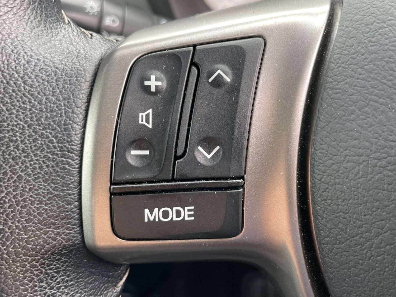 Used Toyota Yaris 2016 for sale - 76922533: Photo 39