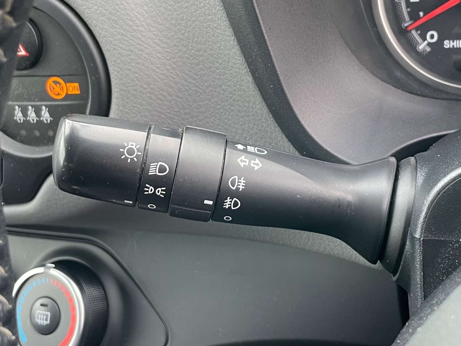 Used Toyota Yaris 2016 for sale - 76922533: Photo 41