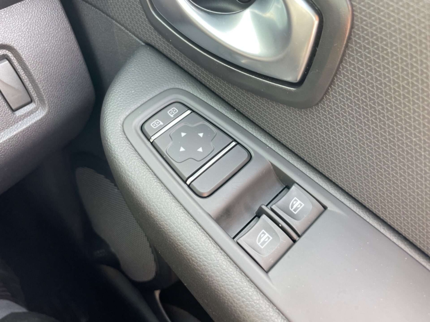 Used Renault Clio 2017 for sale - 76922529: Photo 42