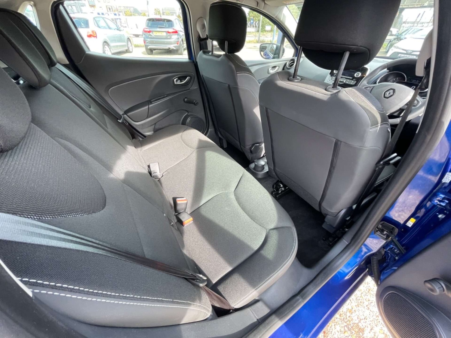 Used Renault Clio 2017 for sale - 76922529: Photo 47