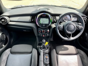 Used MINI Hatch 2018 for sale - 75426294: Photo