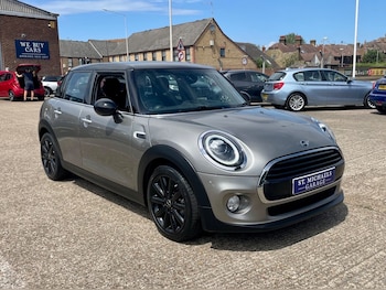 Used MINI Hatch 2018 for sale - 75426294: Photo