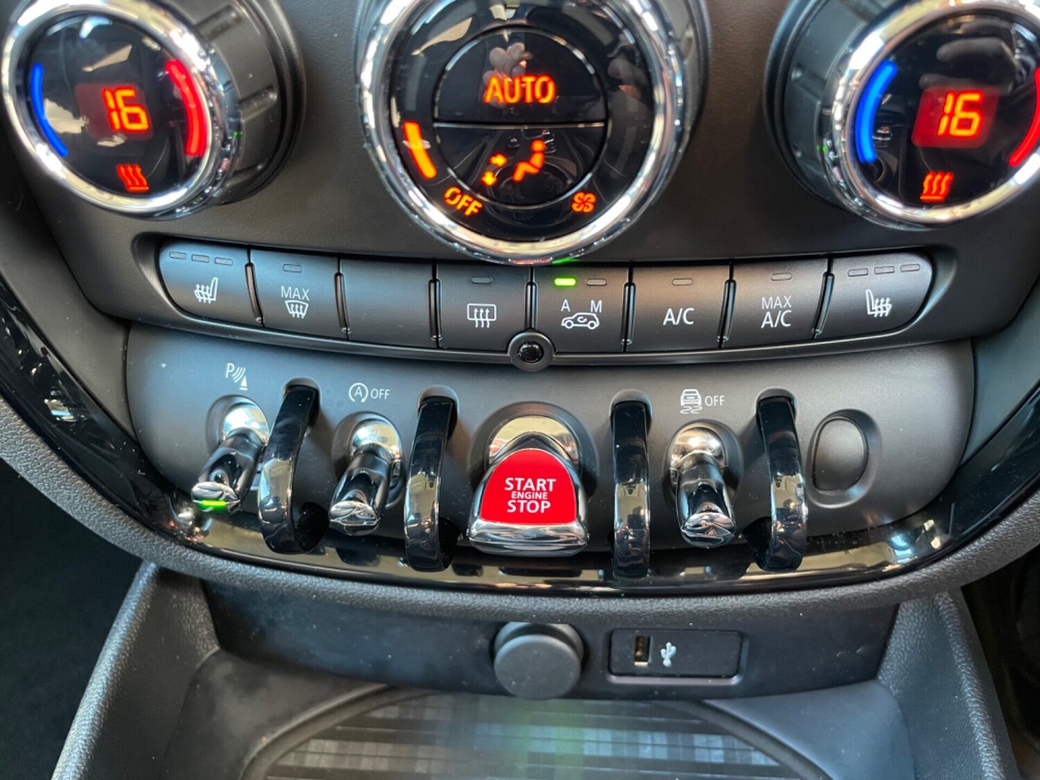 Used MINI Clubman 2019 for sale - 76352352: Photo 38