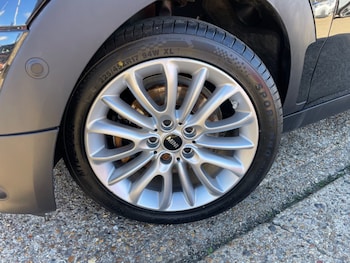 Used MINI Clubman 2019 for sale - 76352352: Photo