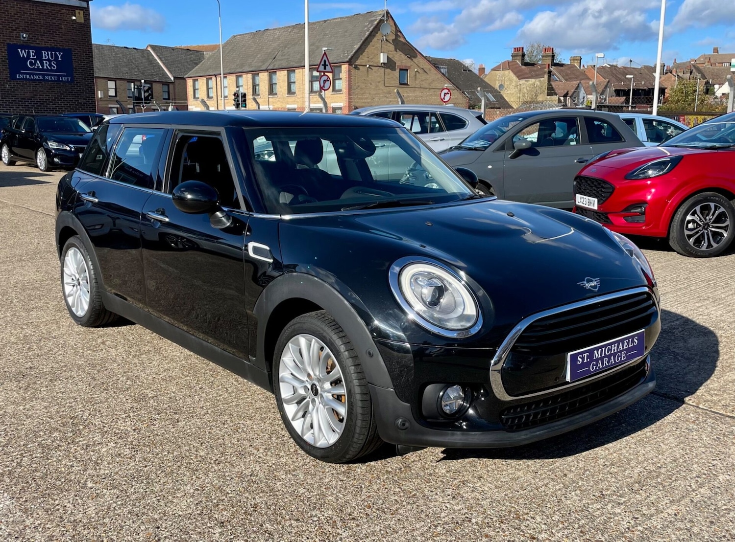 Used MINI Clubman 2019 for sale - 76352352: Photo 4