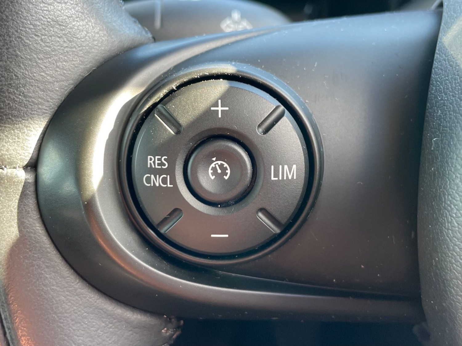 Used MINI Clubman 2019 for sale - 76352352: Photo 42