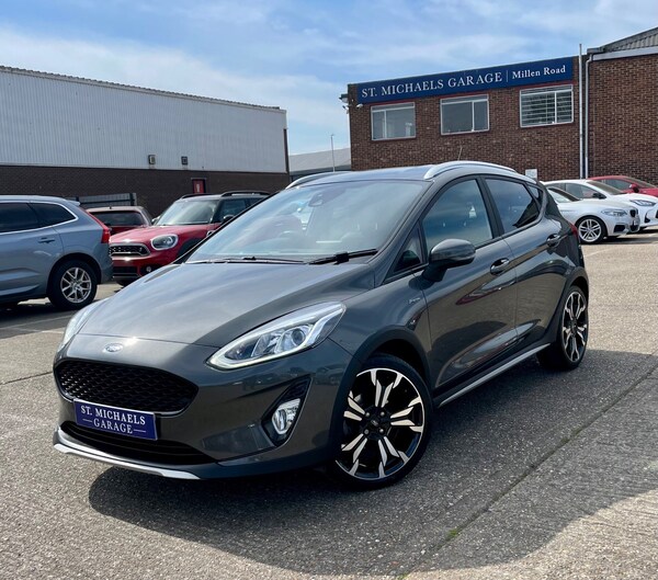 Used Ford Fiesta 2020 for sale - 75422419: Photo 1