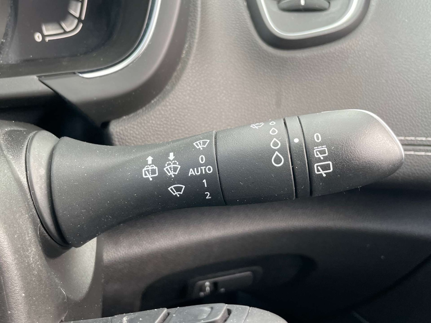 Used Renault Scenic 2017 for sale - 77289461: Photo 50