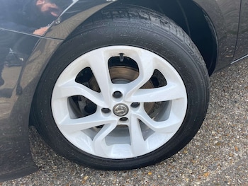 Used Vauxhall Corsa 2015 for sale - 77937260: Photo