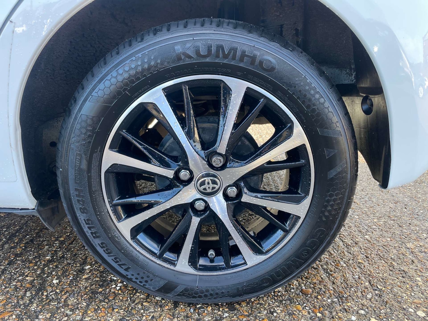 Used Toyota Yaris 2019 for sale - 77224807: Photo 15