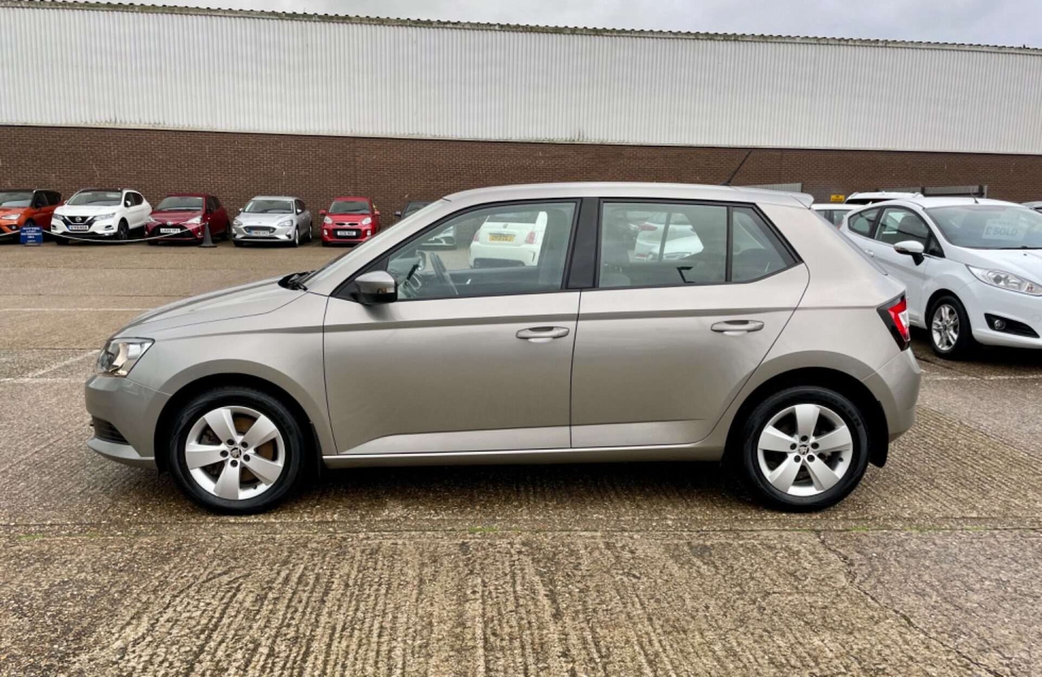 Used Skoda Fabia 2015 for sale - 76905232: Photo 11