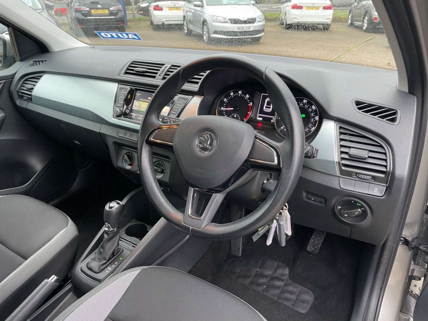 Used Skoda Fabia 2015 for sale - 76905232: Photo 17