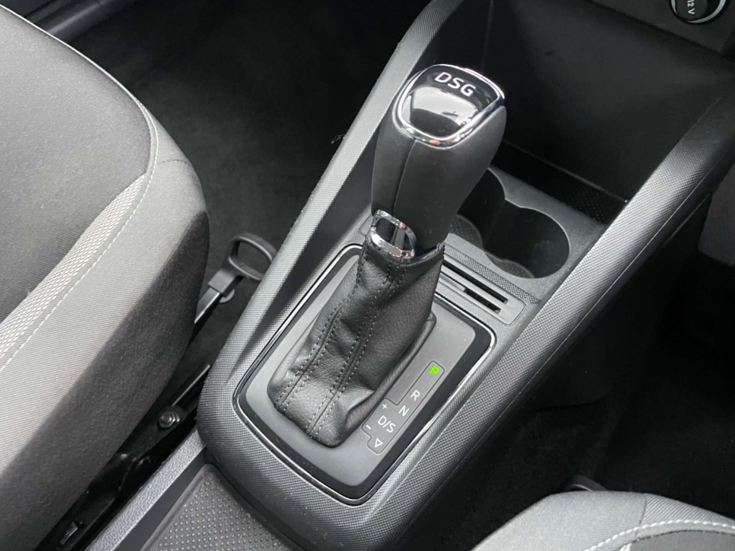 Used Skoda Fabia 2015 for sale - 76905232: Photo 38