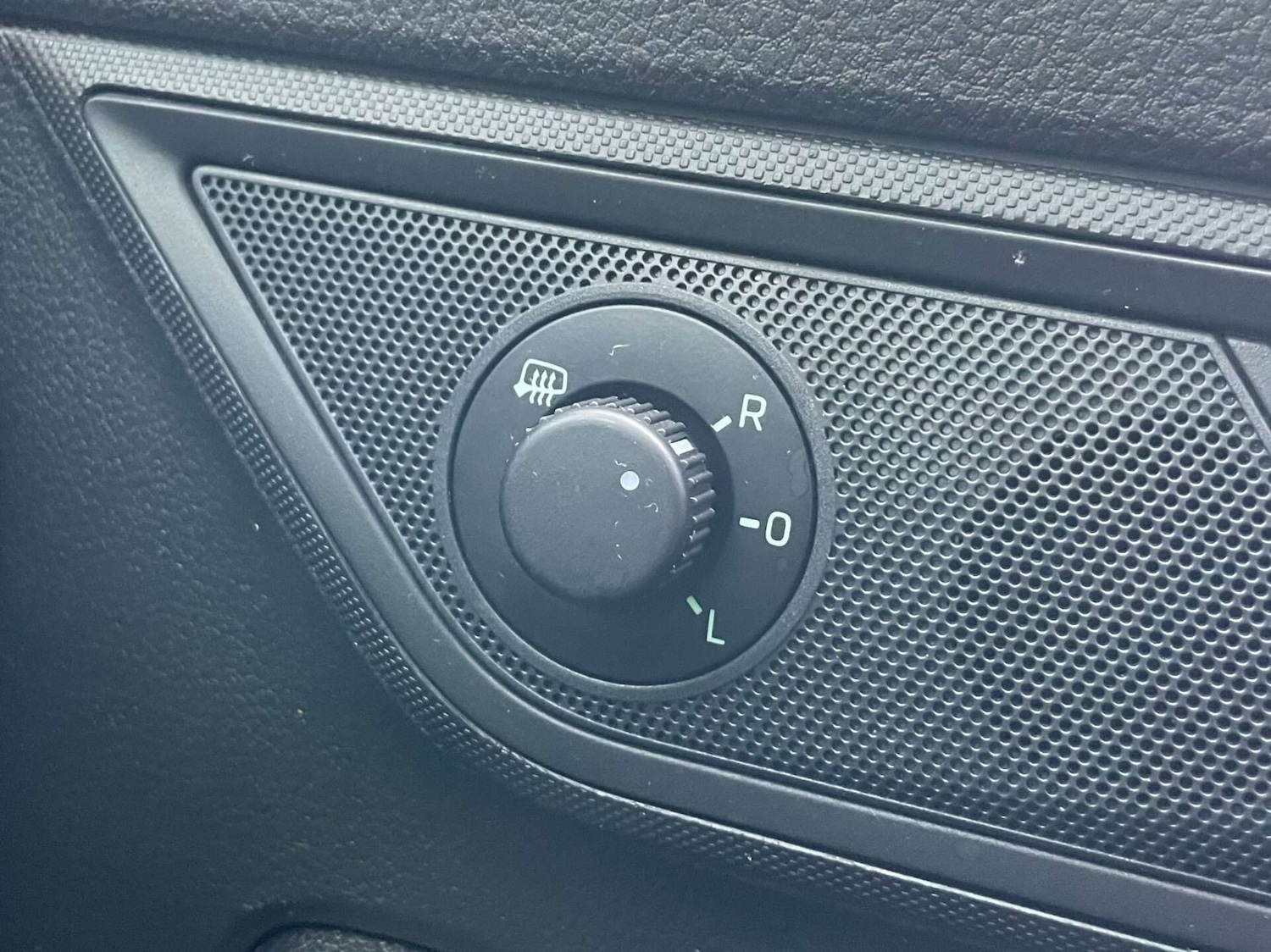 Used Skoda Fabia 2015 for sale - 76905232: Photo 42