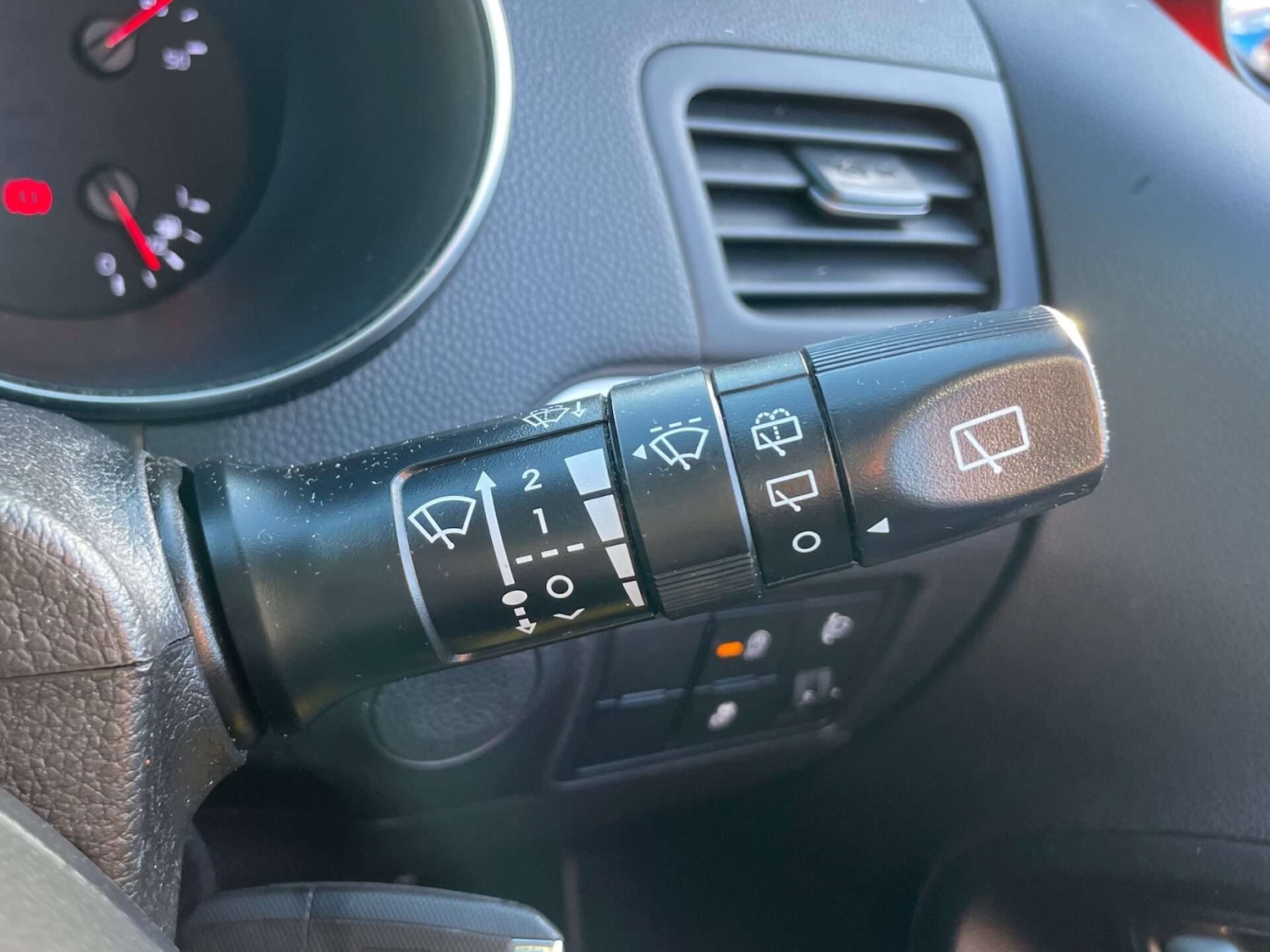 Used Kia Picanto 2016 for sale - 76905243: Photo 38