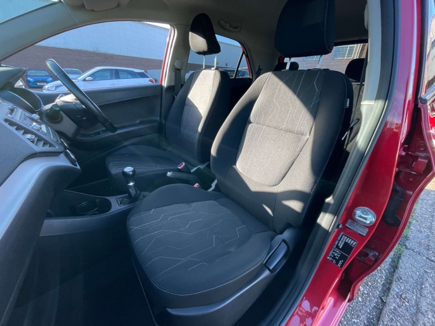 Used Kia Picanto 2016 for sale - 76905243: Photo 43