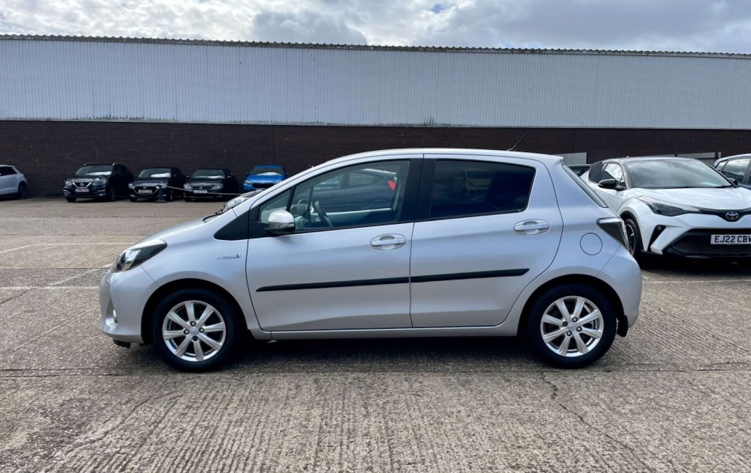 Used Toyota Yaris 2013 for sale - 76957837: Photo 11