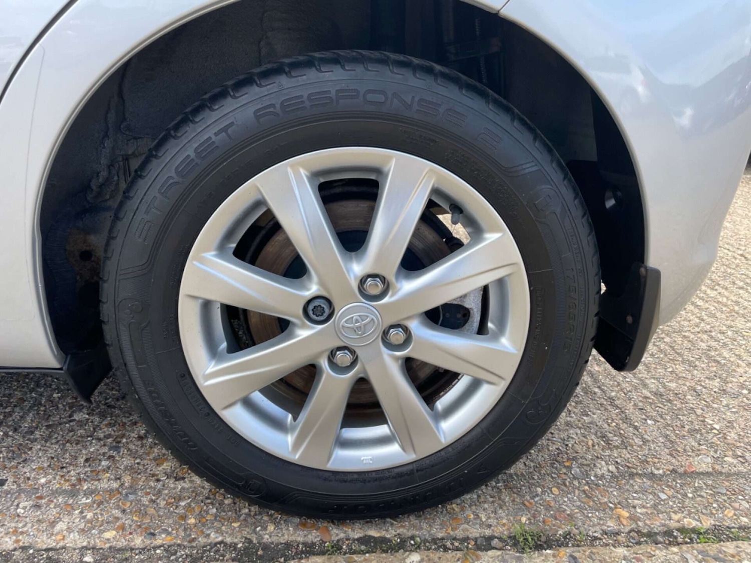 Used Toyota Yaris 2013 for sale - 76957837: Photo 15