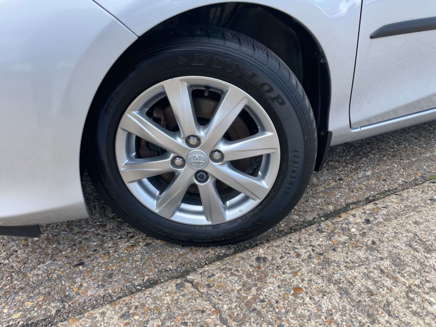 Used Toyota Yaris 2013 for sale - 76957837: Photo 3