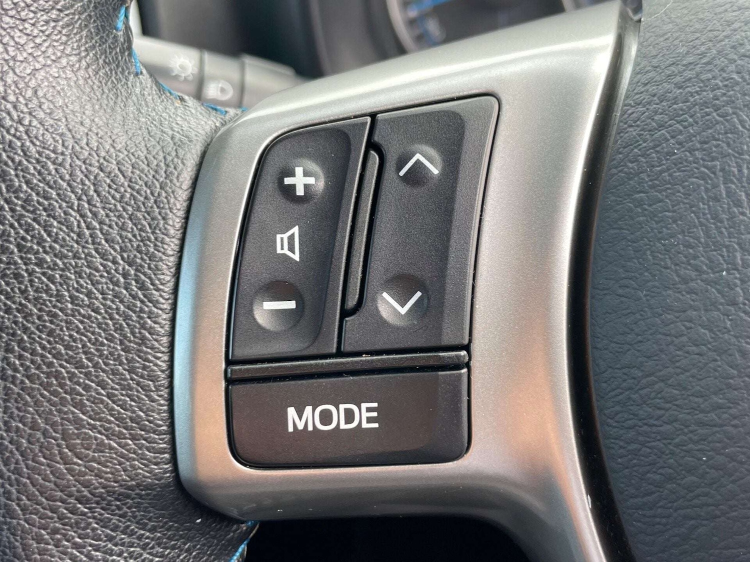 Used Toyota Yaris 2013 for sale - 76957837: Photo 35