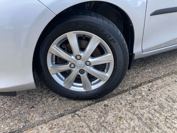 Used Toyota Yaris 2013 for sale - 76957837: Photo