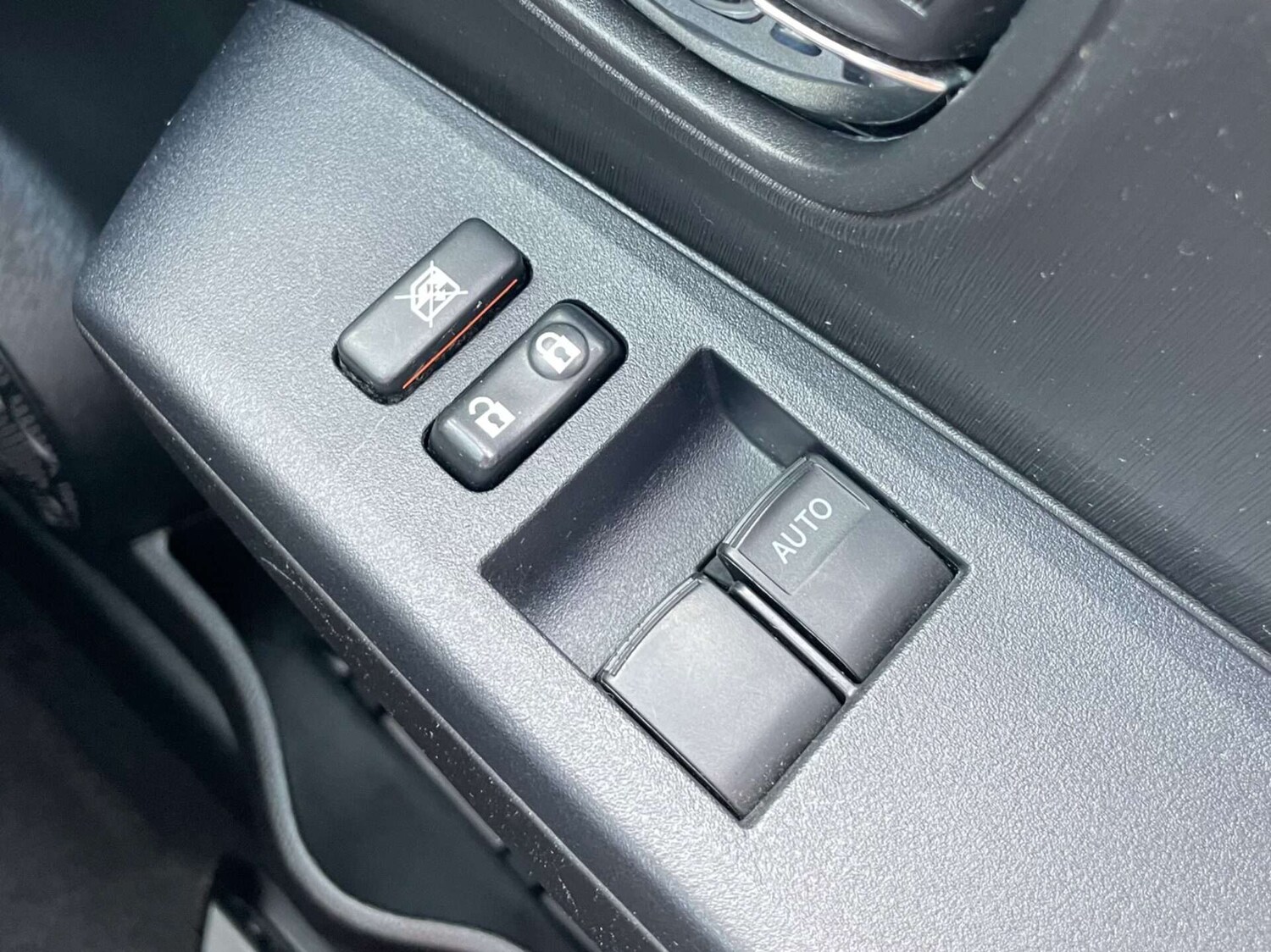 Used Toyota Yaris 2013 for sale - 76957837: Photo 40