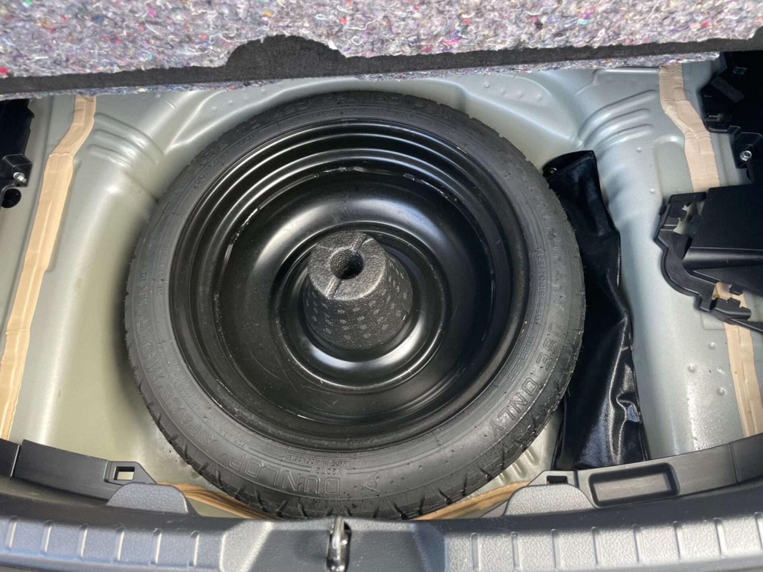 Used Toyota Yaris 2013 for sale - 76957837: Photo 49