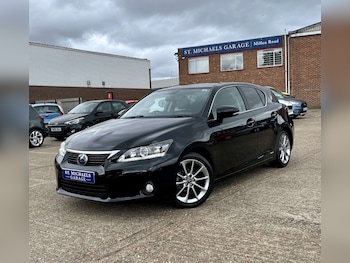 2013 - 200h 1.8 Advance 5dr CVT Auto