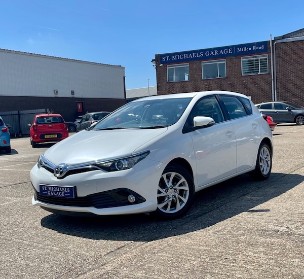 Used Toyota Auris 2019 for sale - 75425851: Photo 1