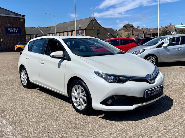 Used Toyota Auris 2019 for sale - 75425851: Photo 4