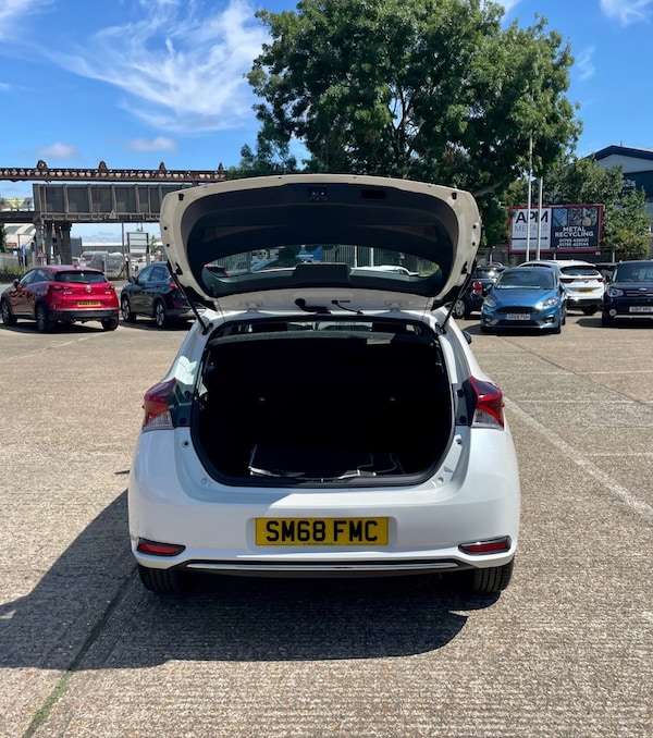 Used Toyota Auris 2019 for sale - 75425851: Photo 55