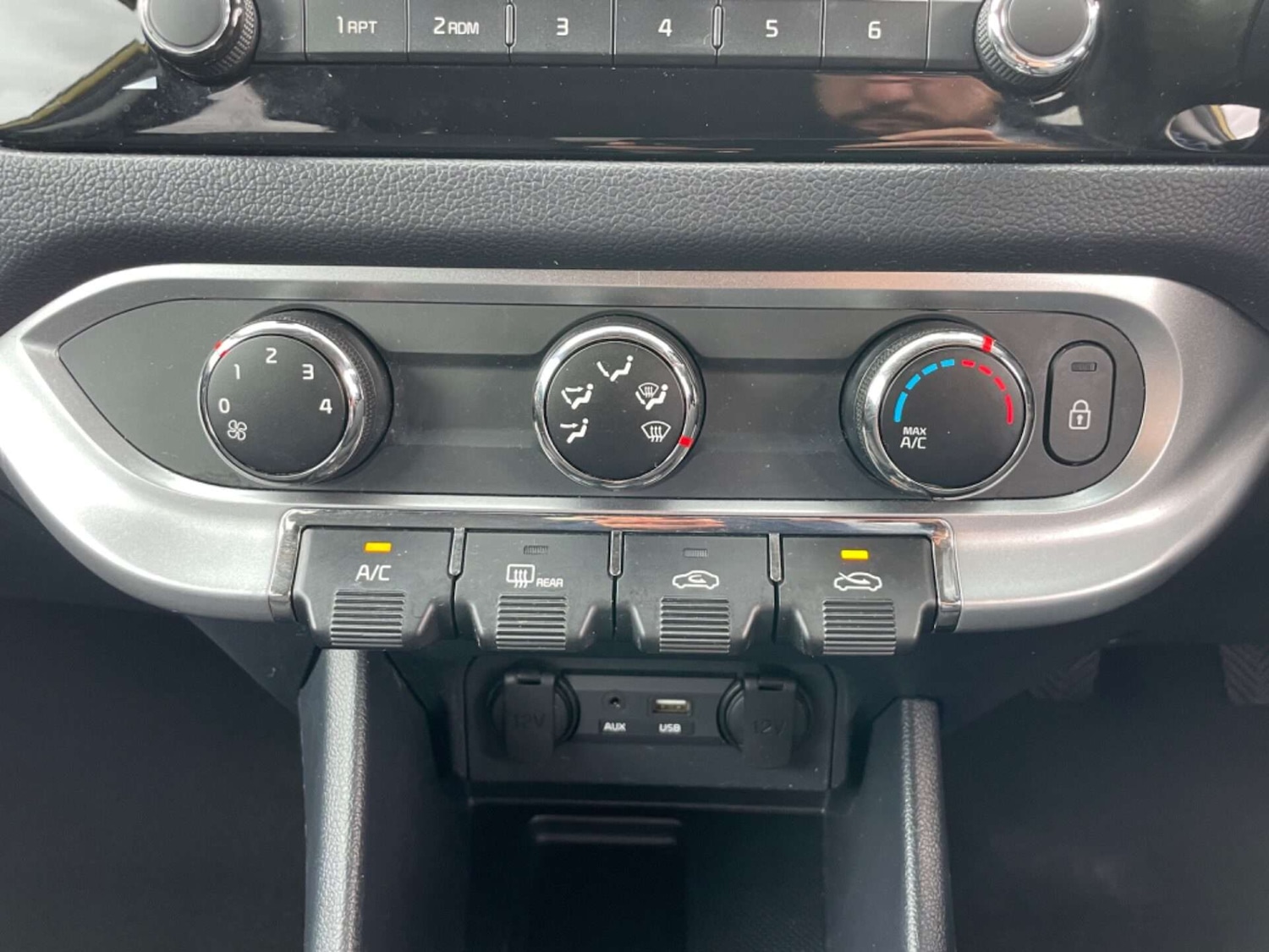 Used Kia Rio 2015 for sale - 76922532: Photo 30