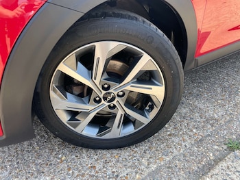 Used Kia Stonic 2022 for sale - 78926499: Photo