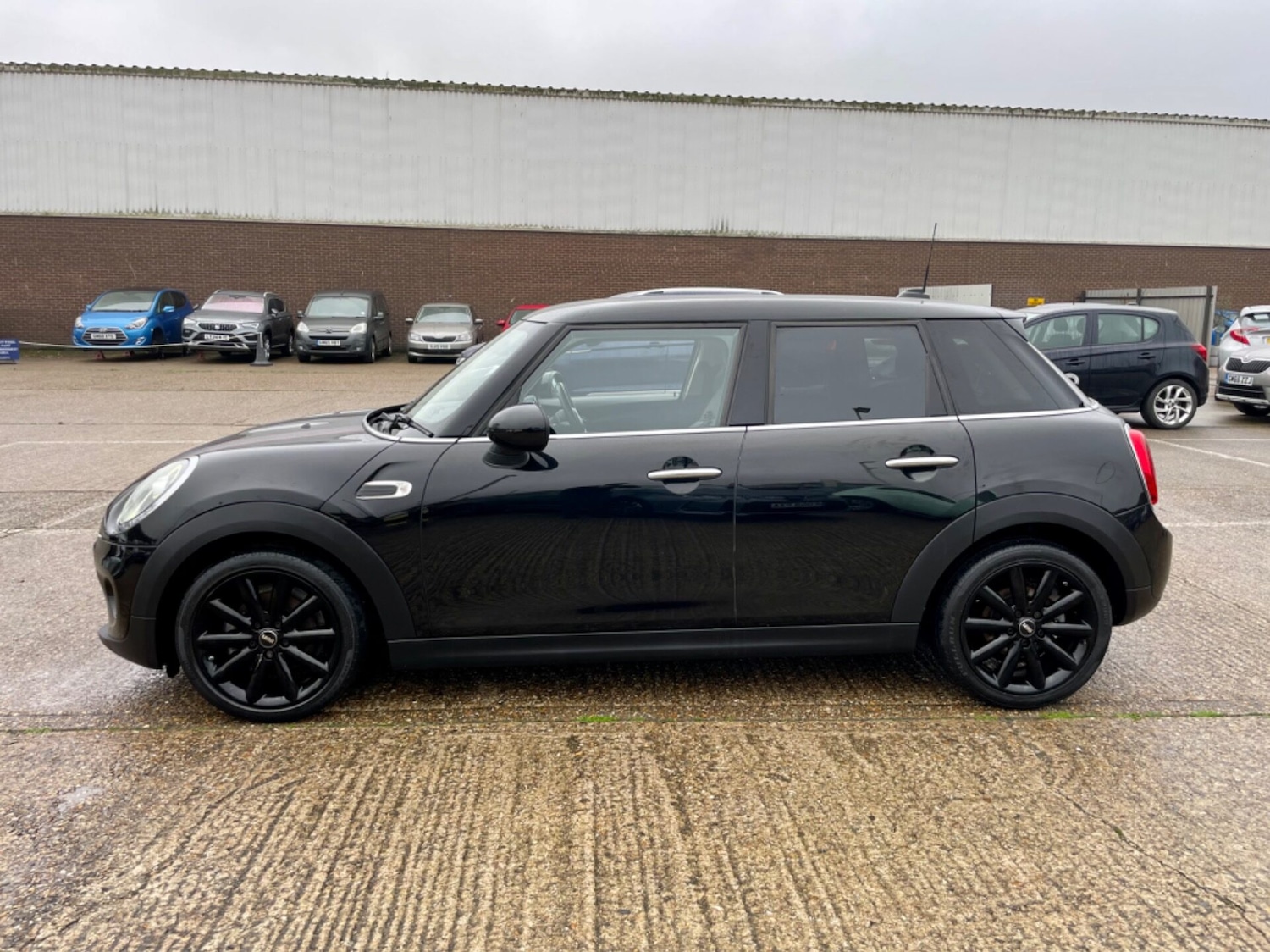 Used MINI Hatch 2018 for sale - 76588315: Photo 11