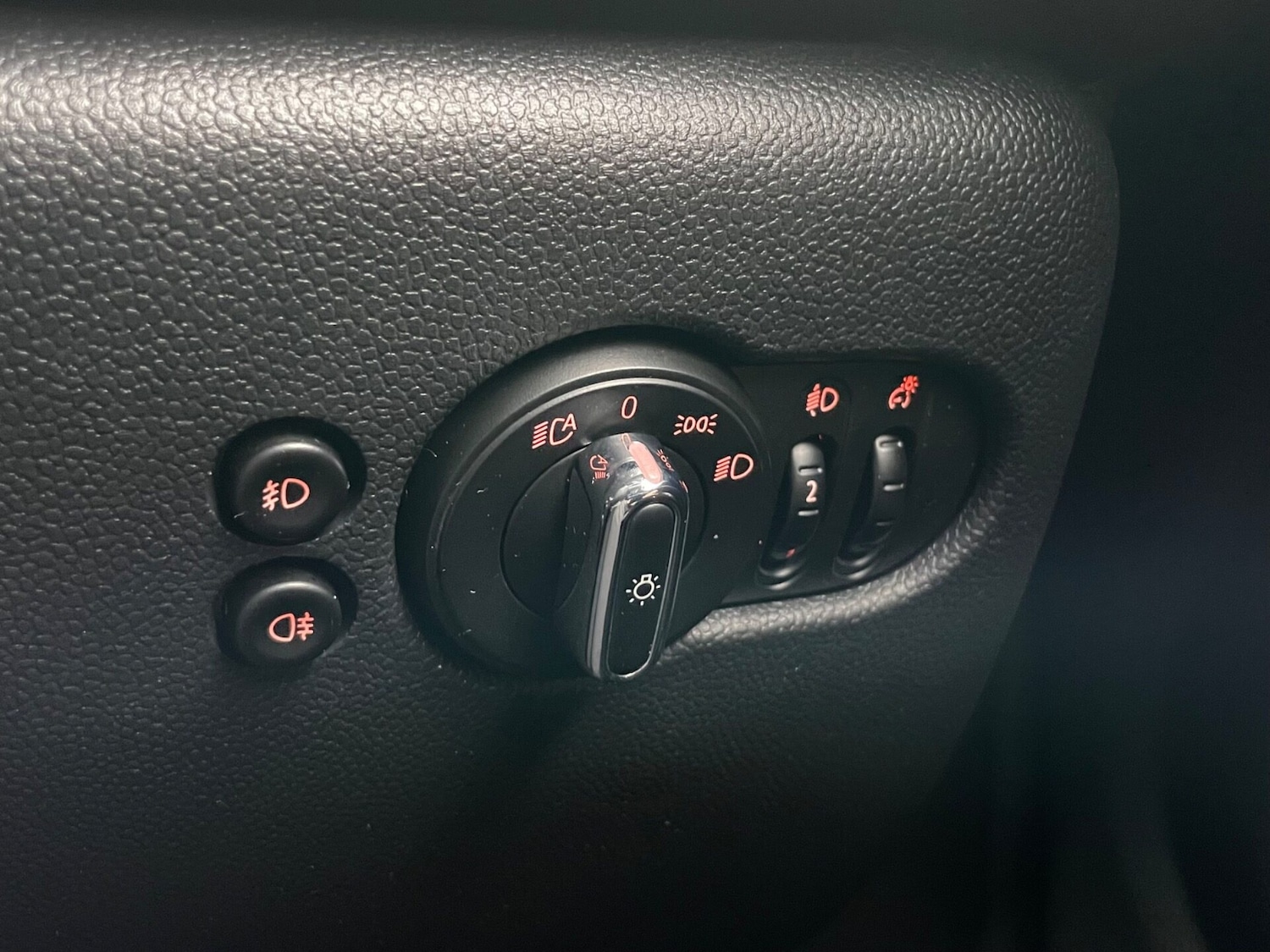 Used MINI Hatch 2018 for sale - 76588315: Photo 50