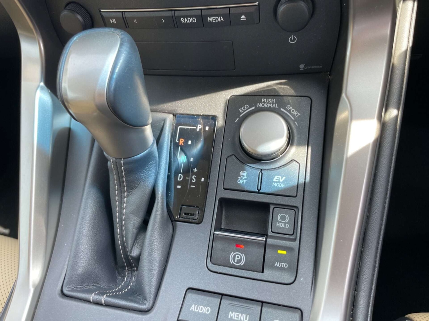 Used Lexus NX 2015 for sale - 76922516: Photo 44