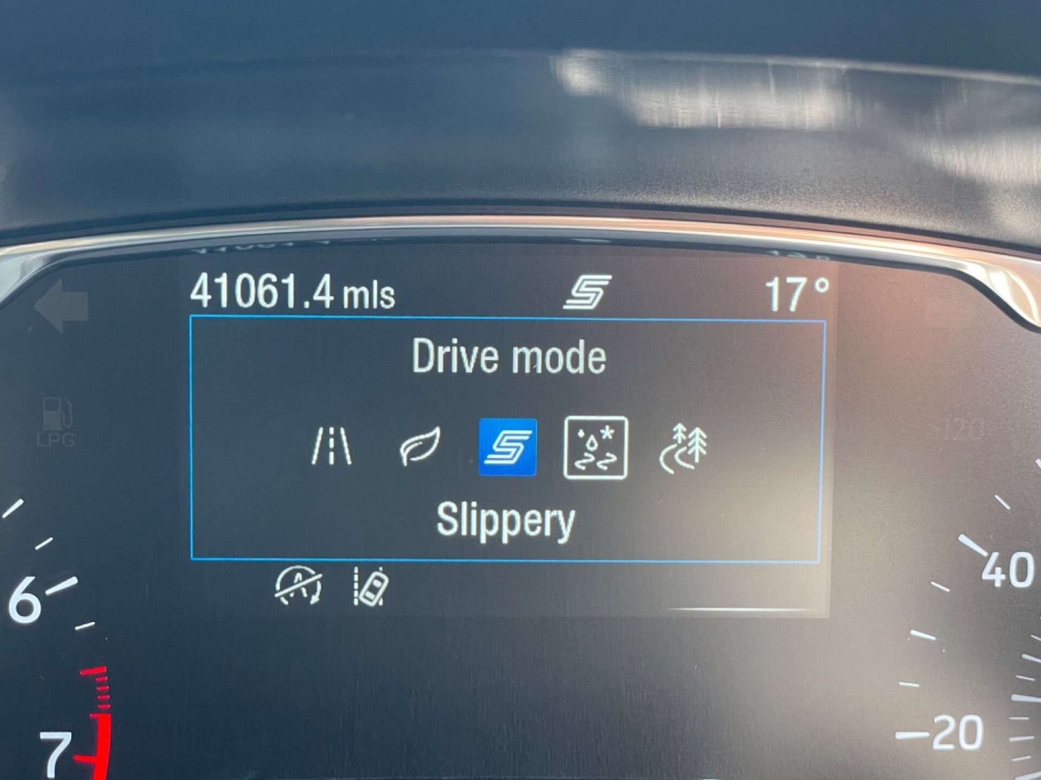 Used Ford Fiesta 2020 for sale - 76957822: Photo 32