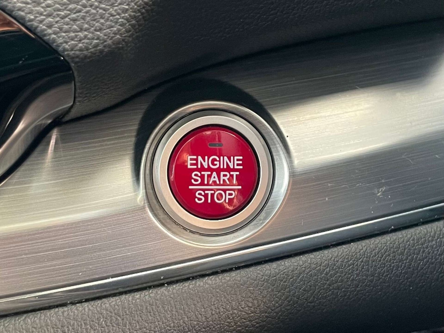 Used Honda CR-V 2018 for sale - 76957776: Photo 48