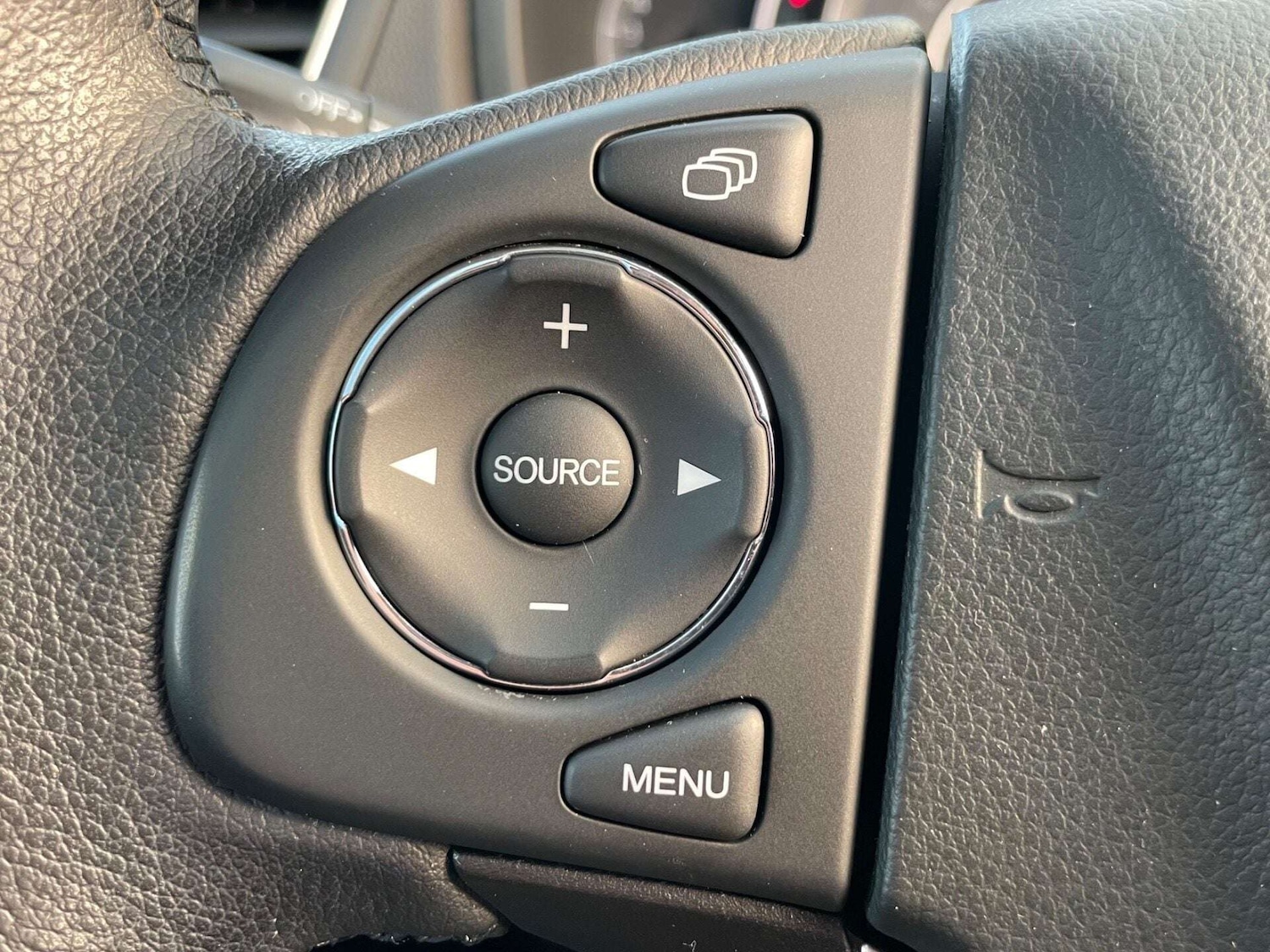 Used Honda CR-V 2018 for sale - 76957776: Photo 49