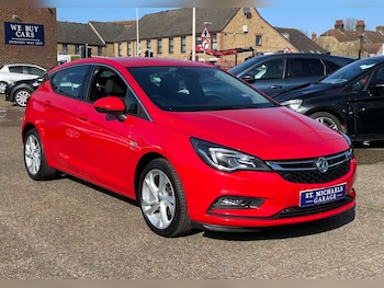 Used Vauxhall Astra 2018 for sale - 77603957: Photo